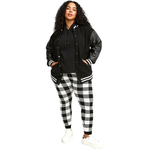 TORRID  Softest Coat Faux Leather Sleeve Bomber Jacket Plus Size 2X NWT - Picture 1 of 16